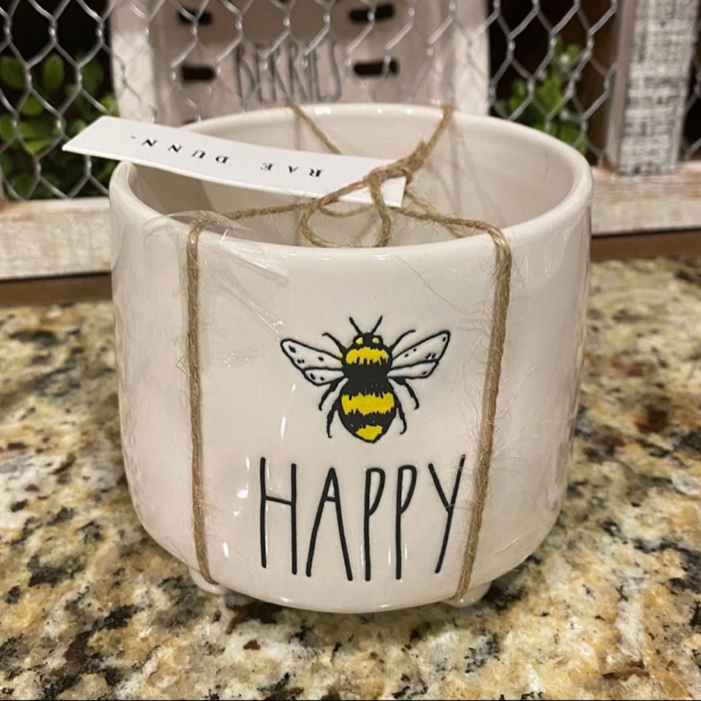 COPY - Rae Dunn 🐝 Happy Planter